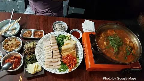 Frog House Restaurant | Korean - Photo 3 of 4 | NateEatsHawaii restaurant gallery and food photos from Oahu, Hawaii