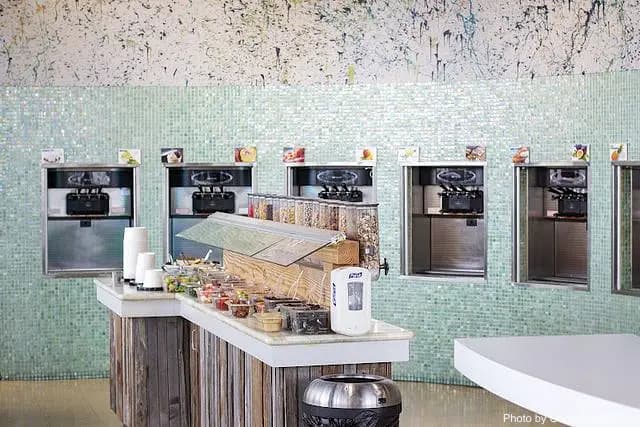 FROST Kailua - Food Store on Oahu, Hawaii | NateEatsHawaii food review and recommendations