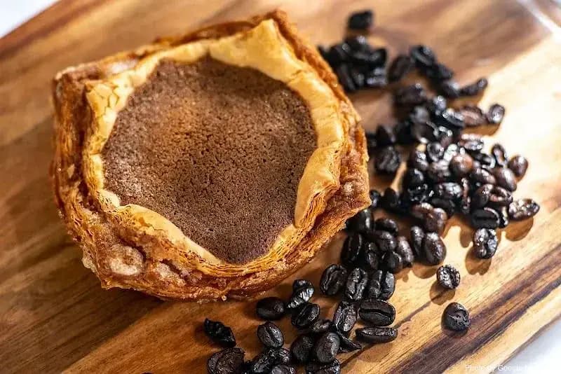 Halekulani Bakery - Photo 3 of 6 | NateEatsHawaii restaurant gallery and food photos from Oahu, Hawaii