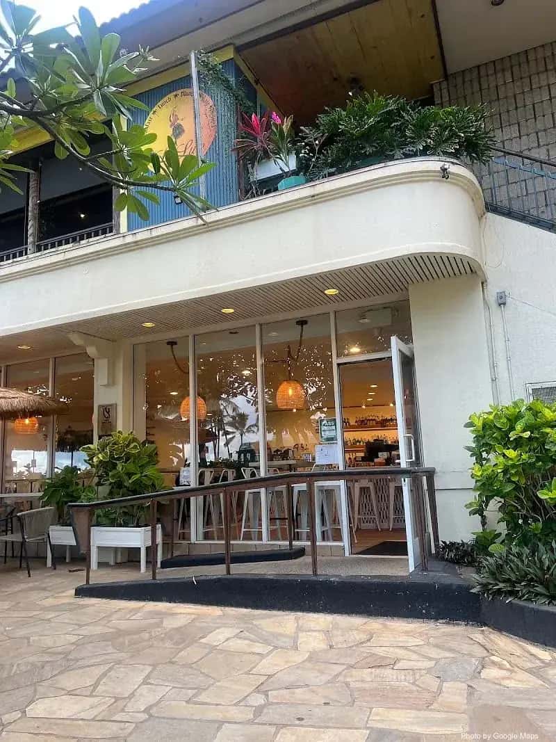 Hawaiian Aroma Caffe at Waikiki Walls — nearby restaurant on Oahu