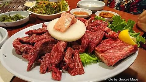 Hyung Jae Restaurant - Photo 3 of 4 | NateEatsHawaii restaurant gallery and food photos from Oahu, Hawaii