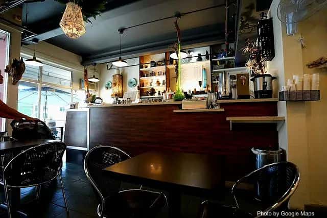 Insomnia — nearby restaurant on Oahu