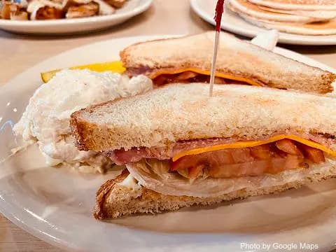 Kaneohe Pancake House - Photo 3 of 4 | NateEatsHawaii restaurant gallery and food photos from Oahu, Hawaii