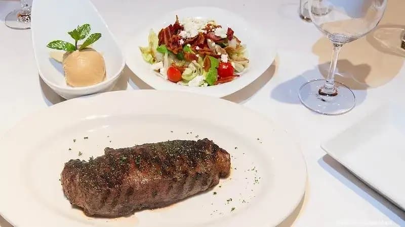 Little Joe's Steakhouse - Photo 2 of 6 | NateEatsHawaii restaurant gallery and food photos from Oahu, Hawaii