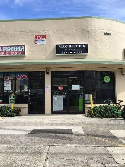 Machete’s Mean Sandwiches - Photo 2 of 4 | NateEatsHawaii restaurant gallery and food photos from Oahu, Hawaii