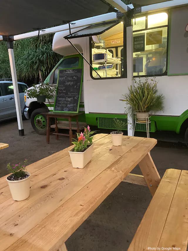 Makahoa Pizza Company - Restaurant on Oahu, Hawaii | NateEatsHawaii food review and recommendations