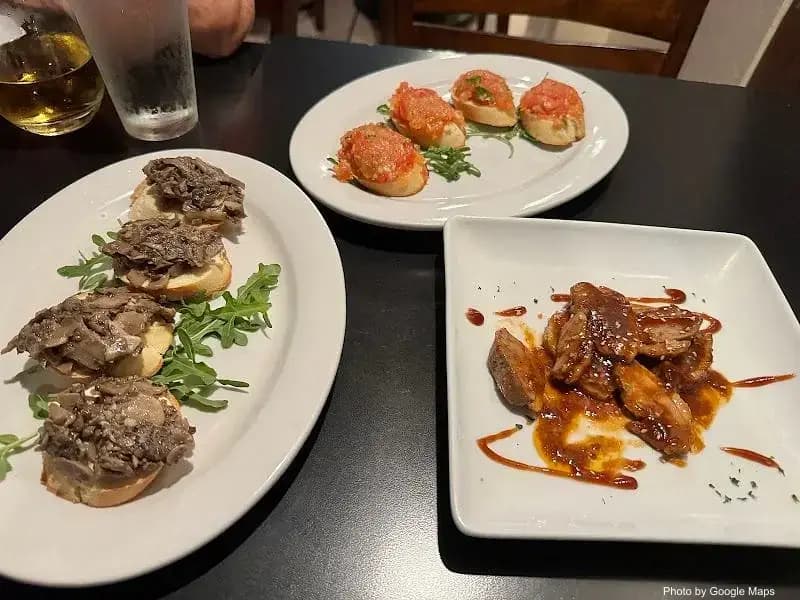 Mezzo Bistro & Bar - Photo 3 of 6 | NateEatsHawaii restaurant gallery and food photos from Oahu, Hawaii