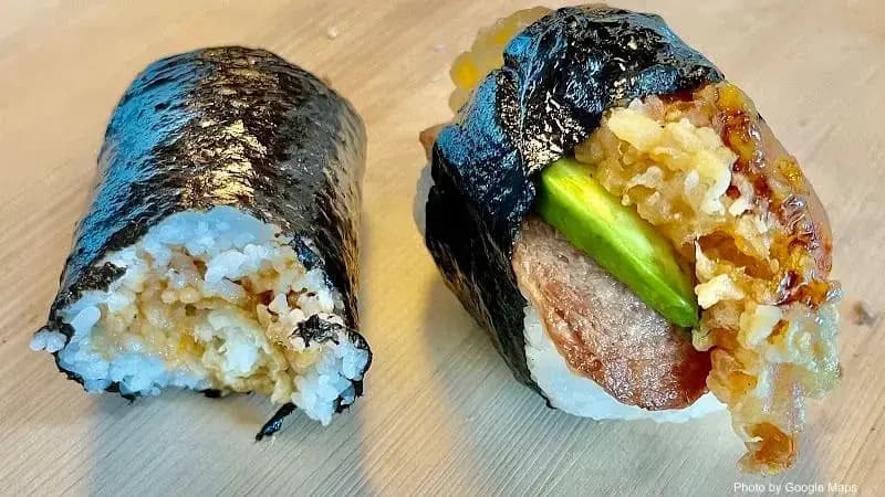 Musubi Cafe IYASUME Ala Moana / Lanai - Photo 2 of 6 | NateEatsHawaii restaurant gallery and food photos from Oahu, Hawaii