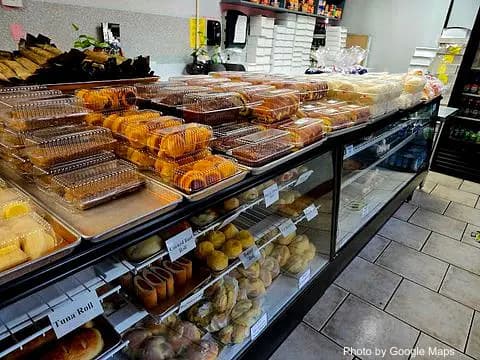 Nanding's Bakery - Photo 2 of 4 | NateEatsHawaii restaurant gallery and food photos from Oahu, Hawaii