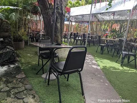 Olay's Thai Lao Cuisine - Photo 3 of 4 | NateEatsHawaii restaurant gallery and food photos from Oahu, Hawaii