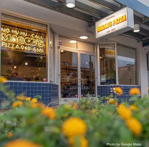 Original Magoo's Pizza - Photo 2 of 4 | NateEatsHawaii restaurant gallery and food photos from Oahu, Hawaii