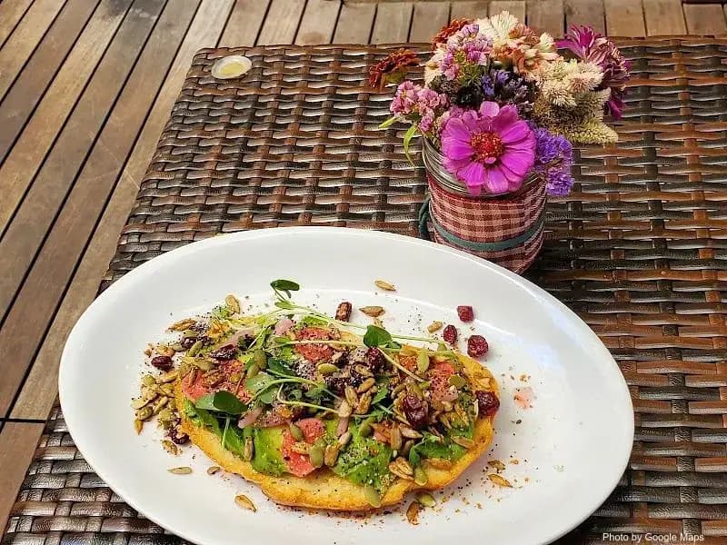 Paniolo Bar & Cafe - Photo 2 of 6 | NateEatsHawaii restaurant gallery and food photos from Oahu, Hawaii