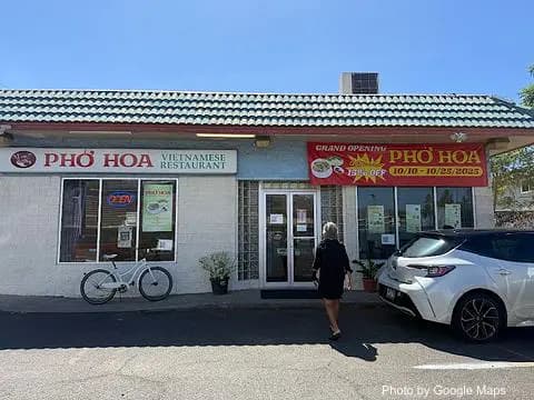 Pho Hoa Vietnamese restaurant - Photo 2 of 4 | NateEatsHawaii restaurant gallery and food photos from Oahu, Hawaii
