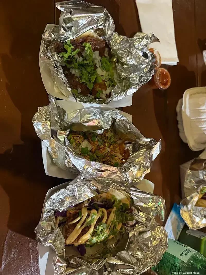 Pit Stop Hawaii Food Truck - Photo 3 of 6 | NateEatsHawaii restaurant gallery and food photos from Oahu, Hawaii