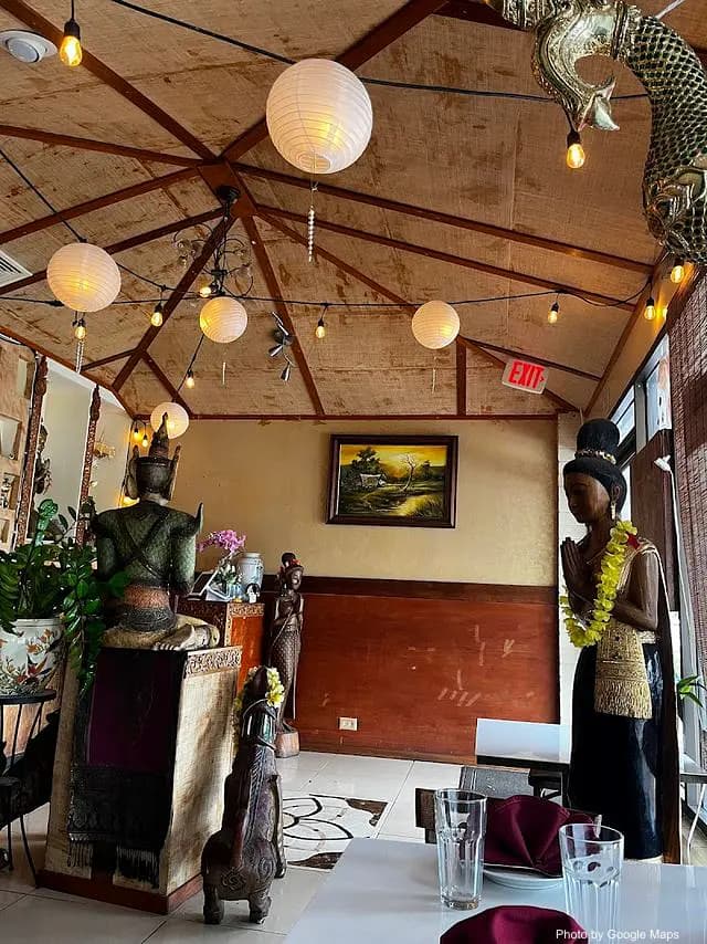 Saeng's Thai Cuisine - Thai Restaurant on Oahu, Hawaii | NateEatsHawaii food review and recommendations