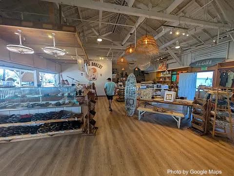 Seven Brothers Bakery and Market - Photo 3 of 4 | NateEatsHawaii restaurant gallery and food photos from Oahu, Hawaii