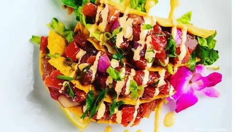 Shorefyre Beach Bar + Grill - Photo 2 of 6 | NateEatsHawaii restaurant gallery and food photos from Oahu, Hawaii