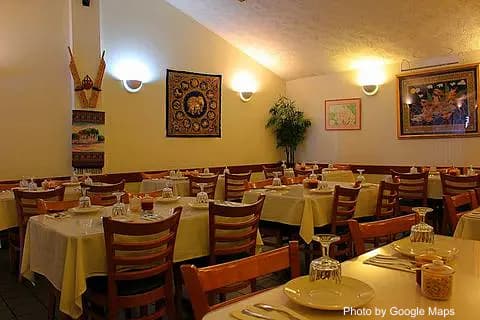 Thai Bistro Suksabay - Photo 2 of 4 | NateEatsHawaii restaurant gallery and food photos from Oahu, Hawaii