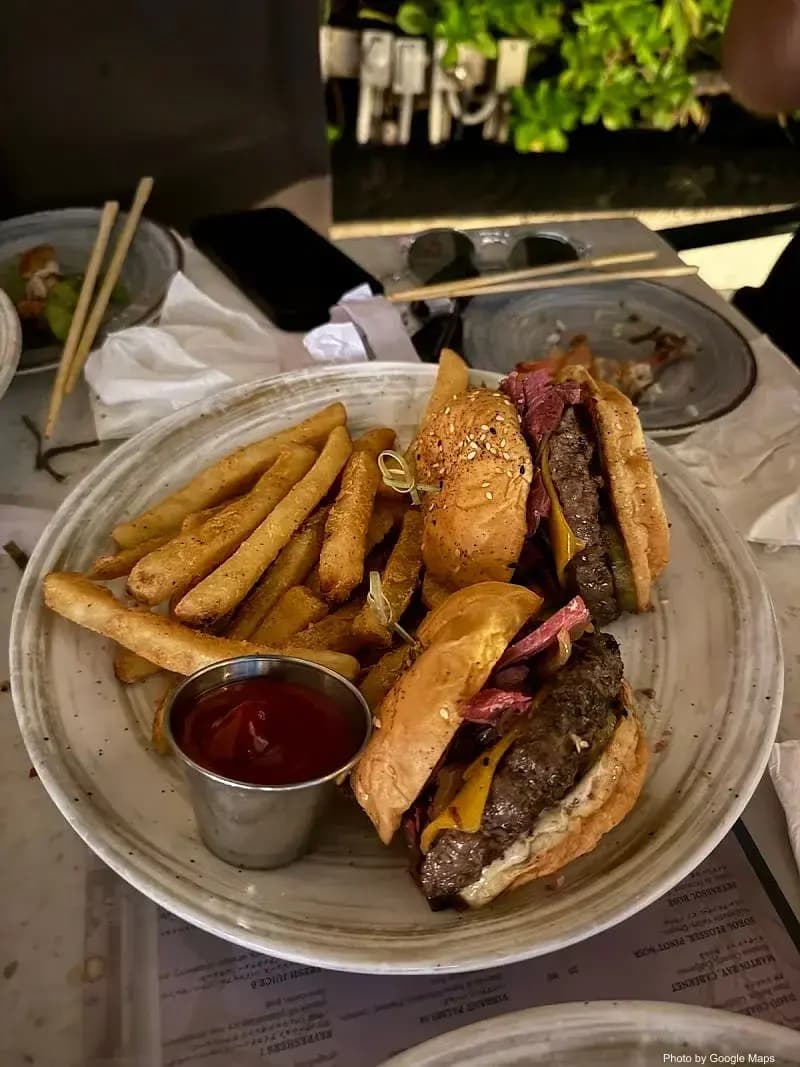 The Beach Bar - Photo 3 of 6 | NateEatsHawaii restaurant gallery and food photos from Oahu, Hawaii