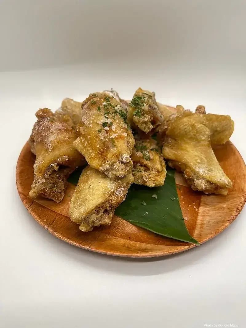 The Pupu House - Photo 2 of 6 | NateEatsHawaii restaurant gallery and food photos from Oahu, Hawaii