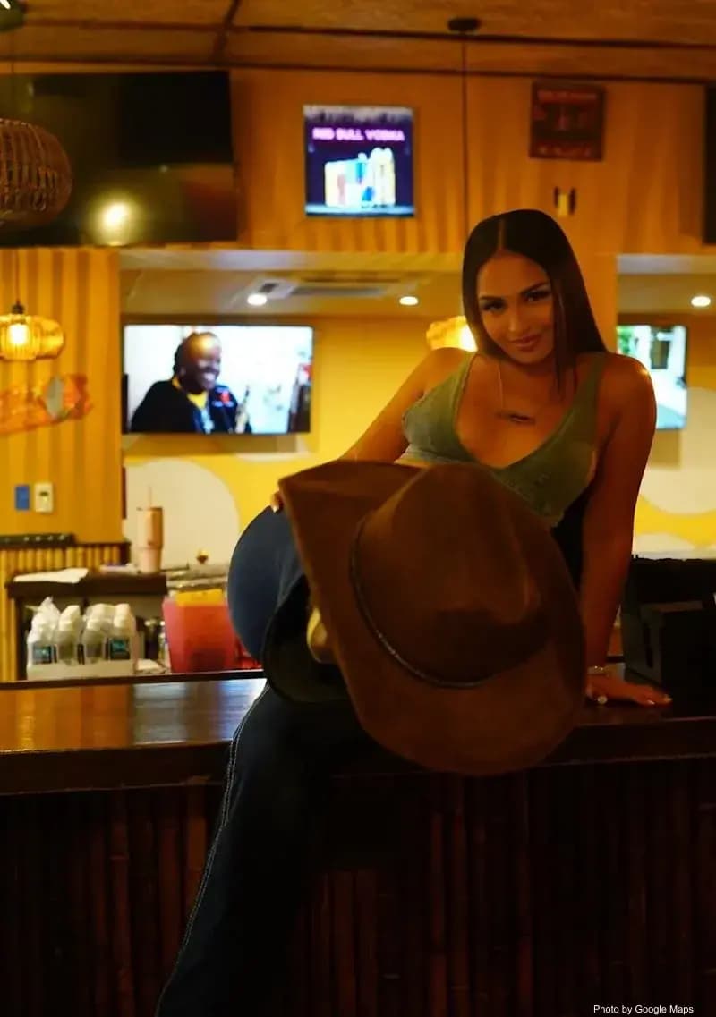 The Pupu House - Photo 3 of 6 | NateEatsHawaii restaurant gallery and food photos from Oahu, Hawaii