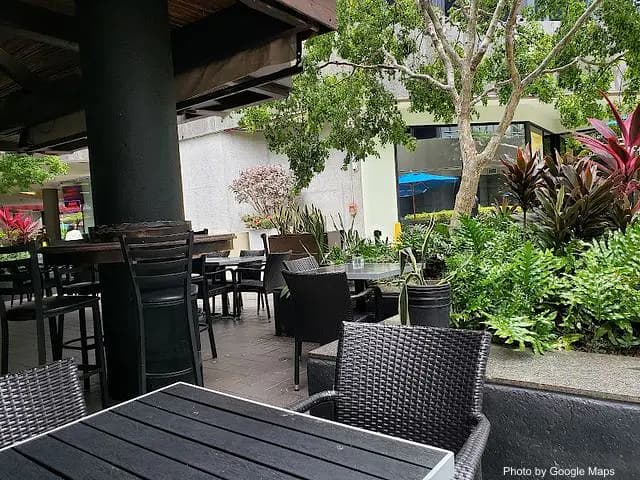 the ROW Kaka'ako - Bar on Oahu, Hawaii | NateEatsHawaii food review and recommendations