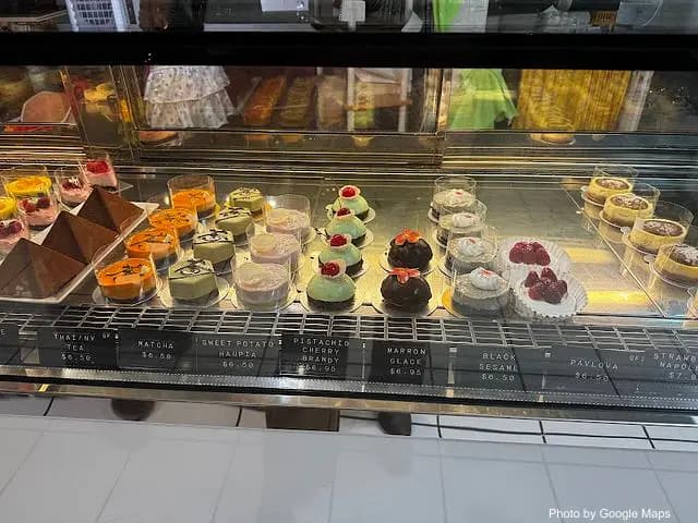 Tiny Pyramid - Cafe on Oahu, Hawaii | NateEatsHawaii food review and recommendations