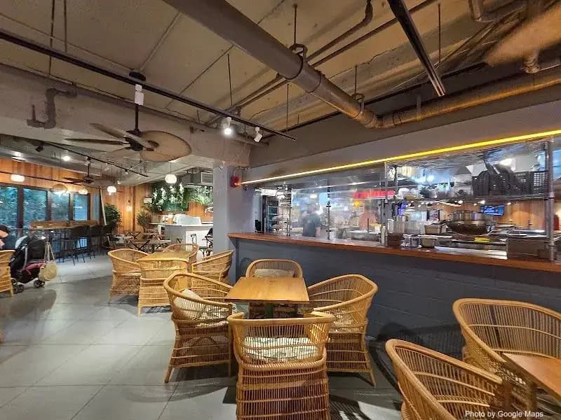 Waikiki Food Hall Co. - Photo 3 of 6 | NateEatsHawaii restaurant gallery and food photos from Oahu, Hawaii