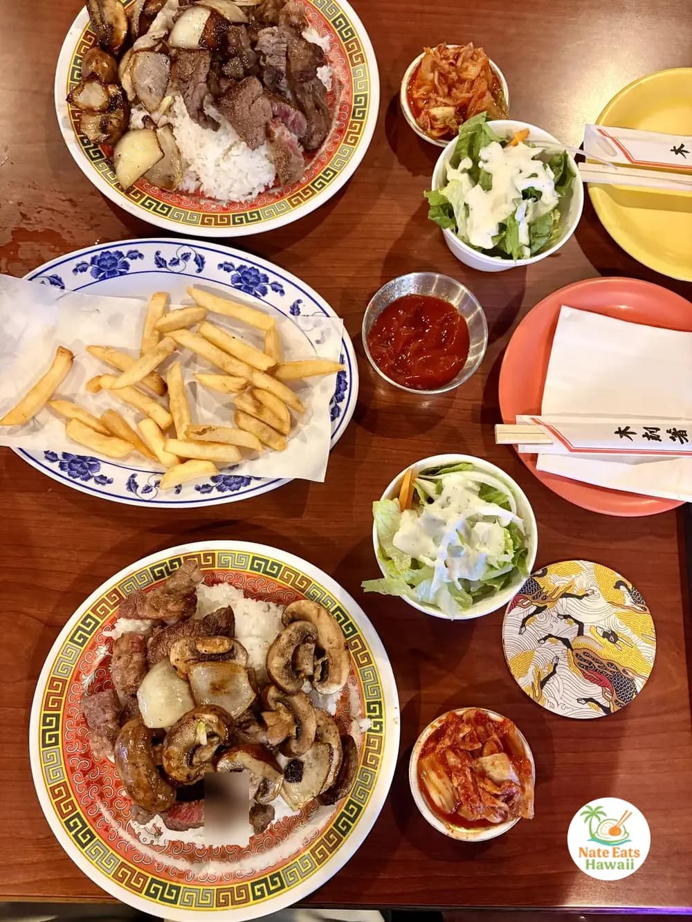 Best Local Dive Bar in Honolulu: 8 Fat Fat 8 | Beretania