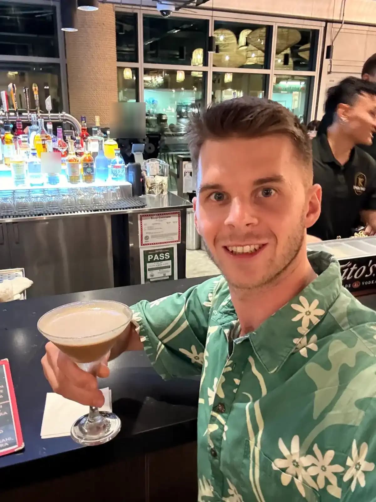 Nate from NateEatsHawaii enjoying Vietnamese Espresso Martini at K Park Bar Honolulu