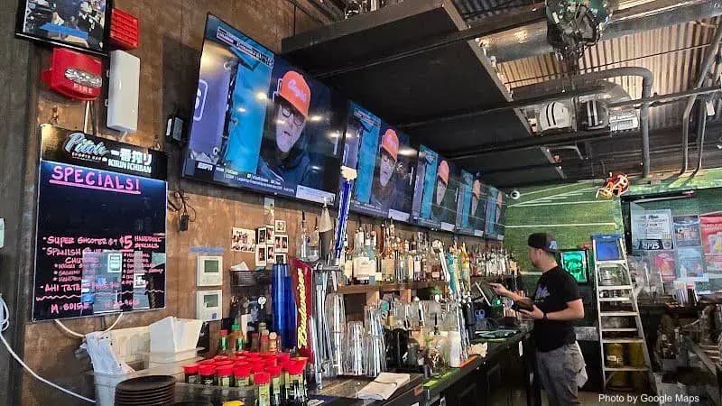 PITCH SPORTS BAR - Photo 3 of 6 | NateEatsHawaii restaurant gallery and food photos from Oahu, Hawaii