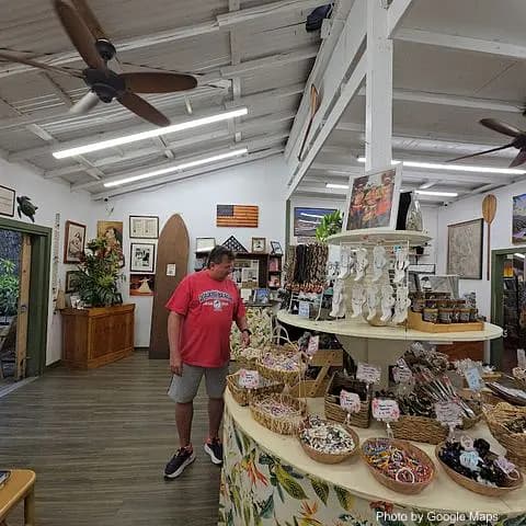 Tropical Farms Macadamia Nuts - Photo 3 of 4 | NateEatsHawaii restaurant gallery and food photos from Oahu, Hawaii