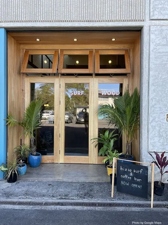 Bizia Surf and Coffee Bar
