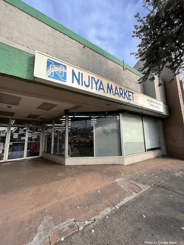 Nijiya Market University Store
