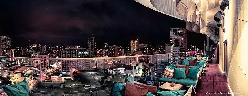 SKY Waikiki Raw & Bar
