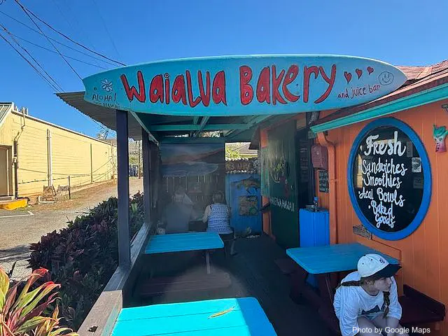 Waialua Bakery & Juice Bar