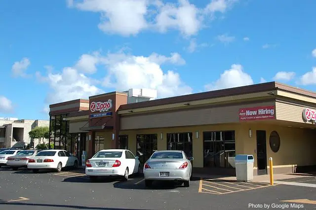 Zippy's McCully